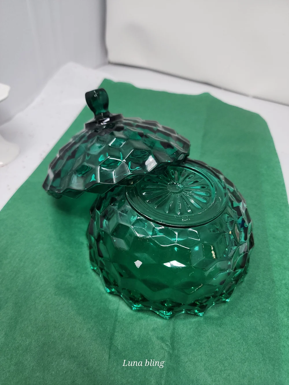 N/A faceted glass